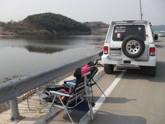 유리늪 오전10시 자리 교대 한군대