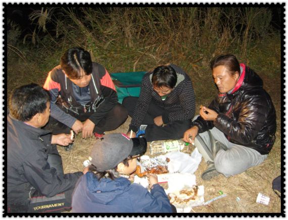 반가움에 간단하게 한잔한다는게........