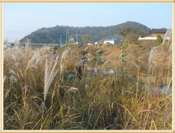 빈자리없이....양쪽으로 20여명이 찾아왔네요.