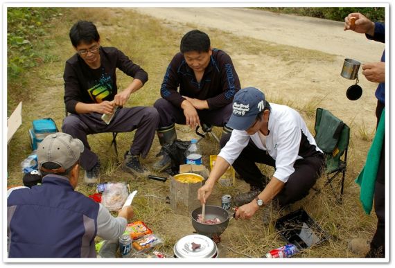맛있게 요리를 선보입니다 낚시의 절반은 먹는재미입니다 ㅎㅎ